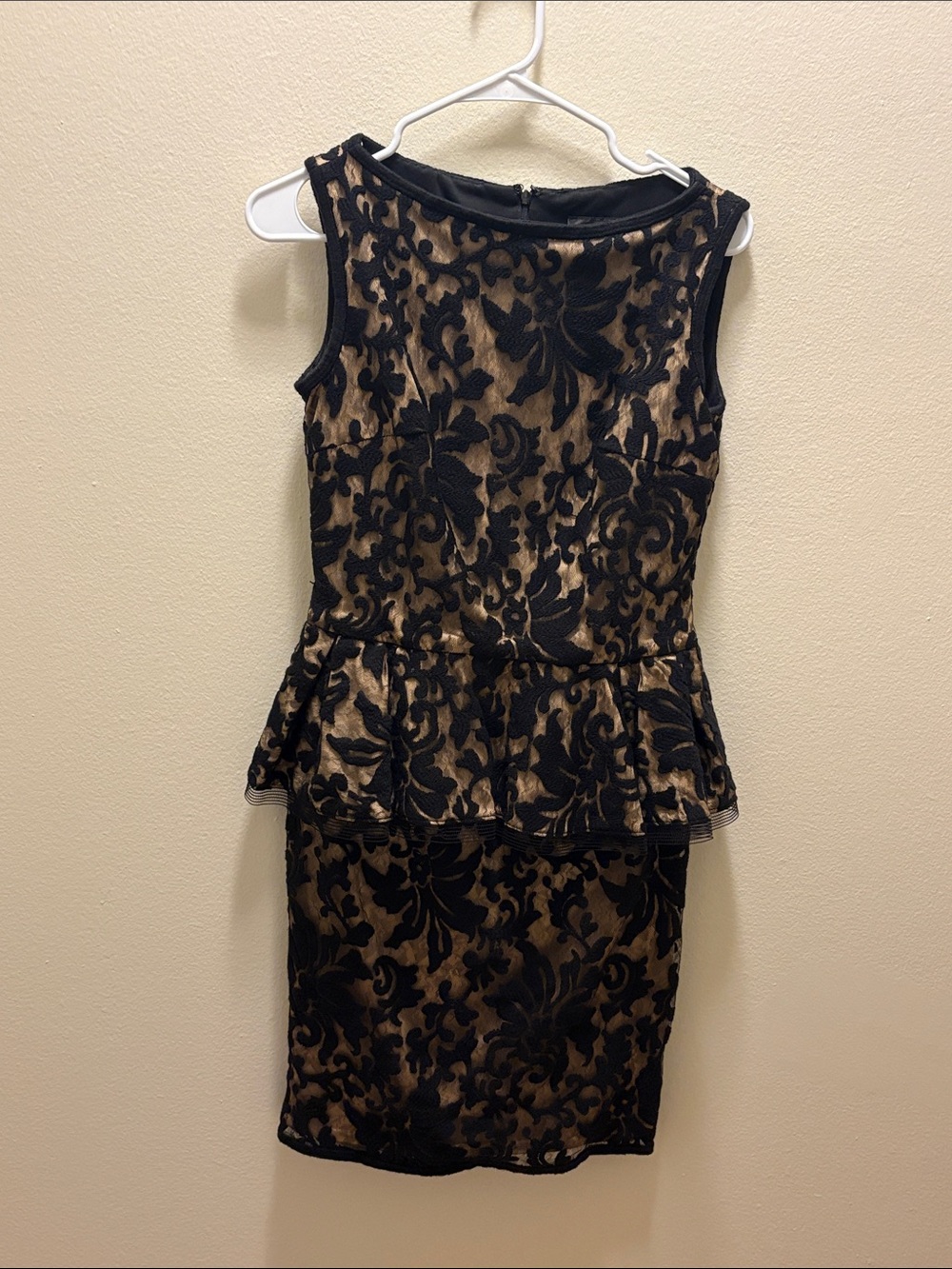 Tadashi Shoji black lace dress